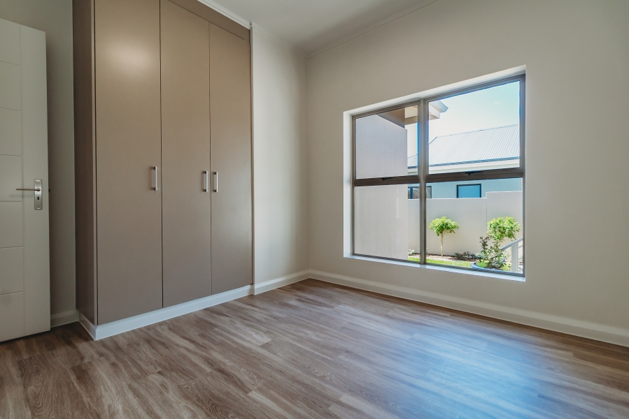 3 Bedroom Property for Sale in Kraaibosch Western Cape